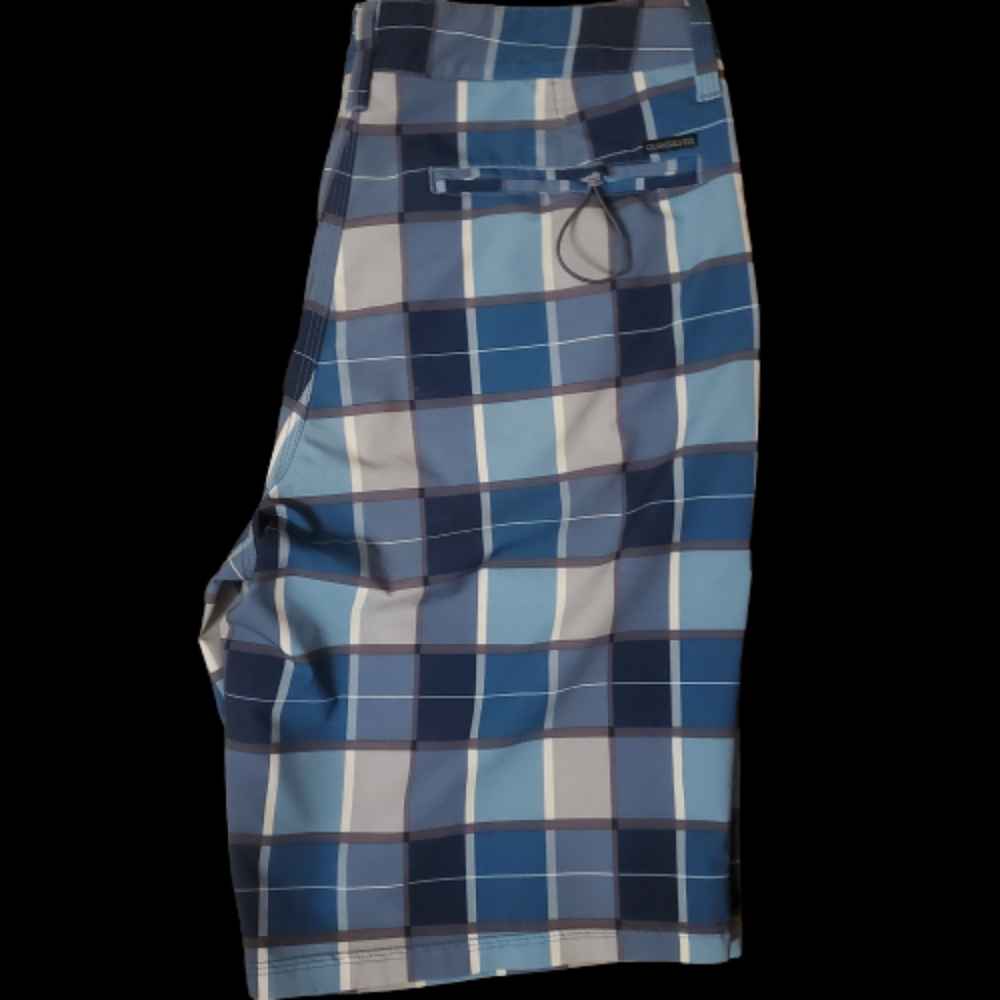 Multicolored Quicksilver Shorts Nice For - image 1